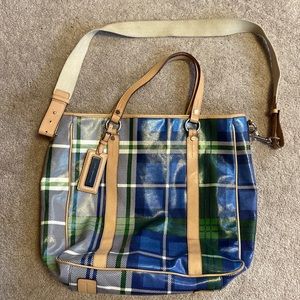 Tommy Hilfiger plaid tote bag